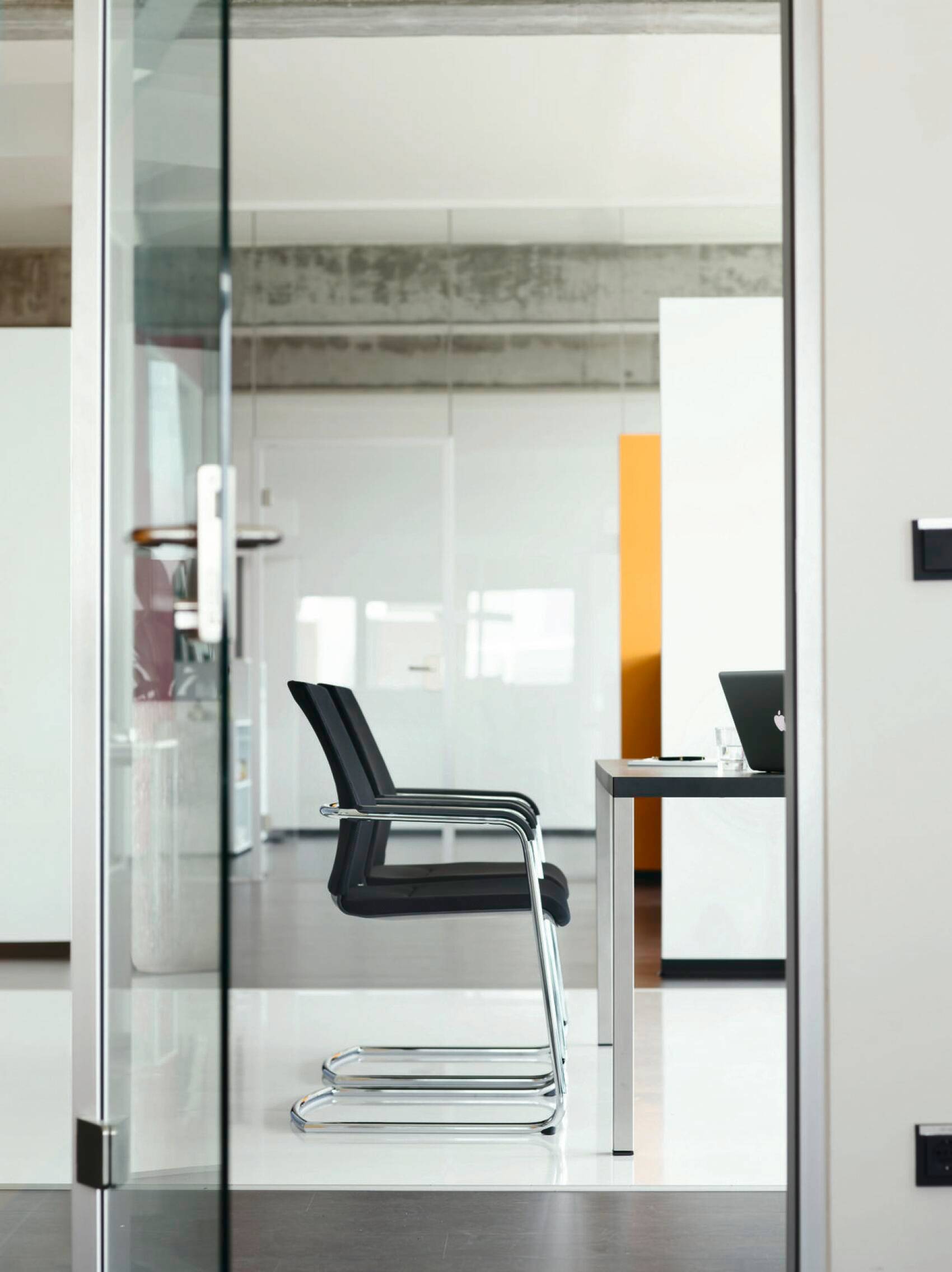 ON 178/7 Sledemodel stoel Quick delivery