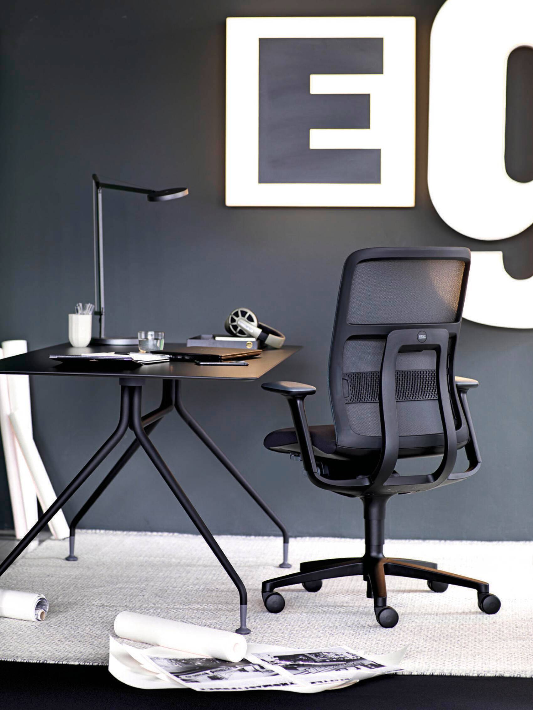 AT 187/71 Mesh bureaustoel Quick delivery