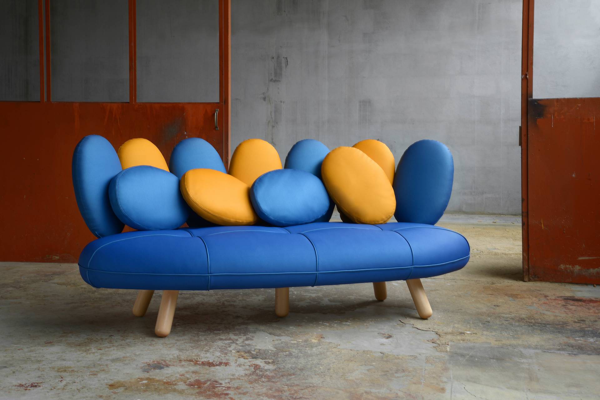 Bank & Sofa