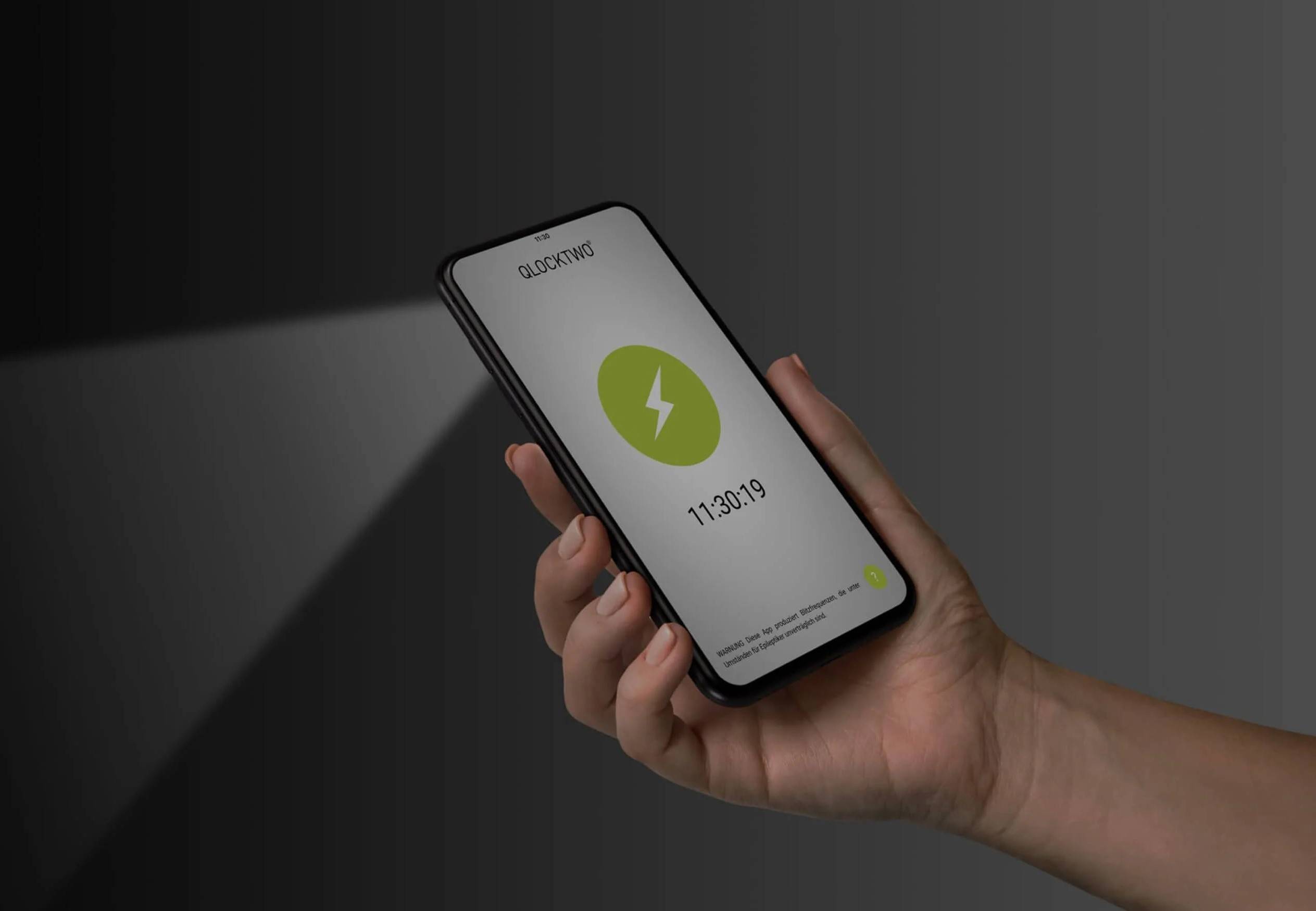 Qlocktwo Earth 45 - Silver & Gold