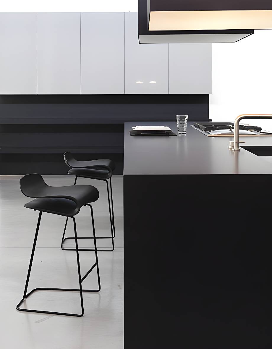 BCN Stool 66cm
