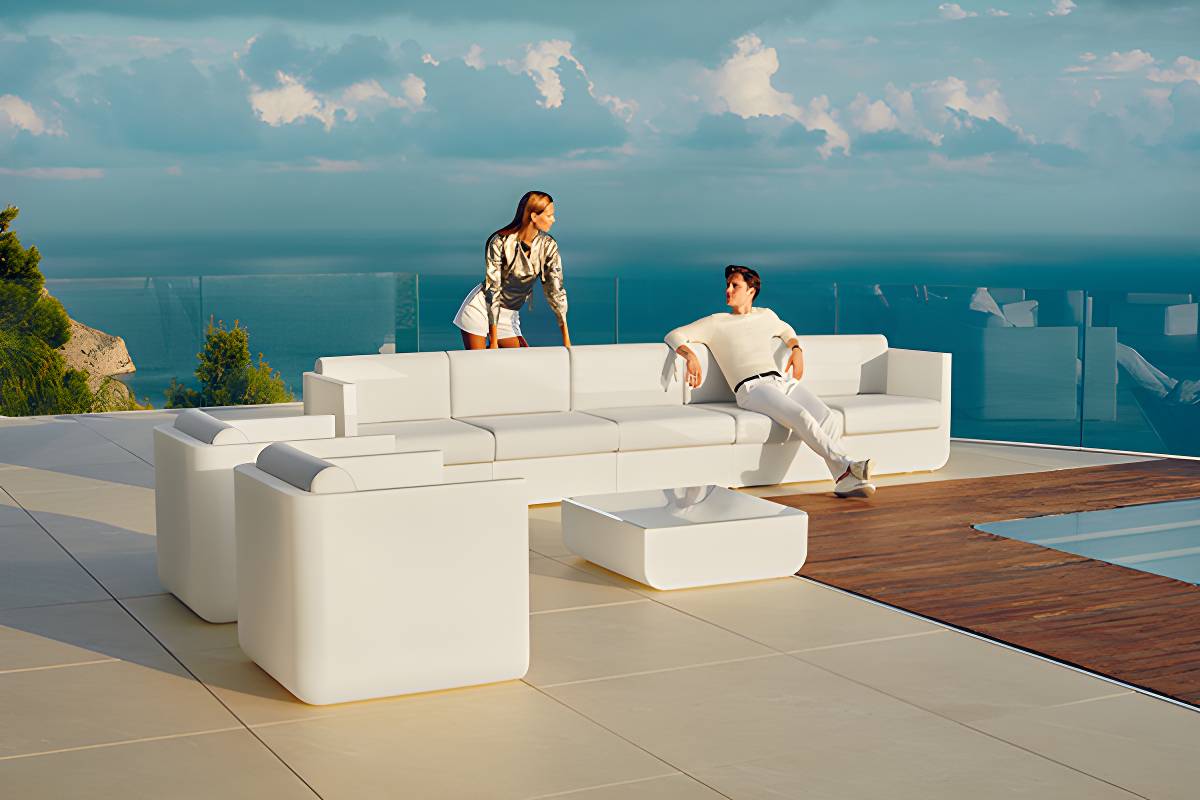 ULM Lounge Chair