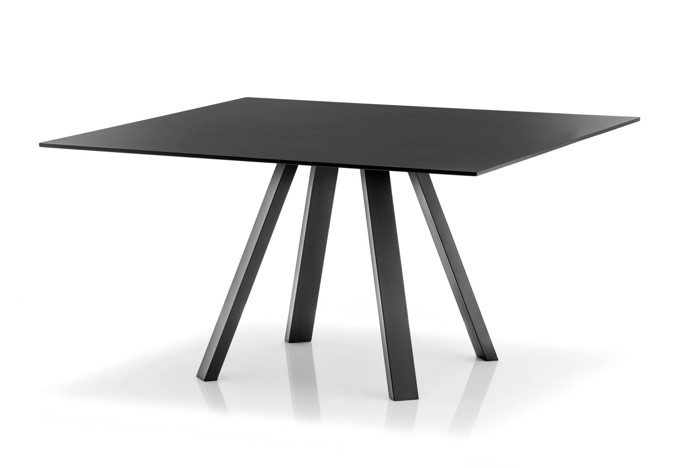 ARKI Table vierkant 139cm