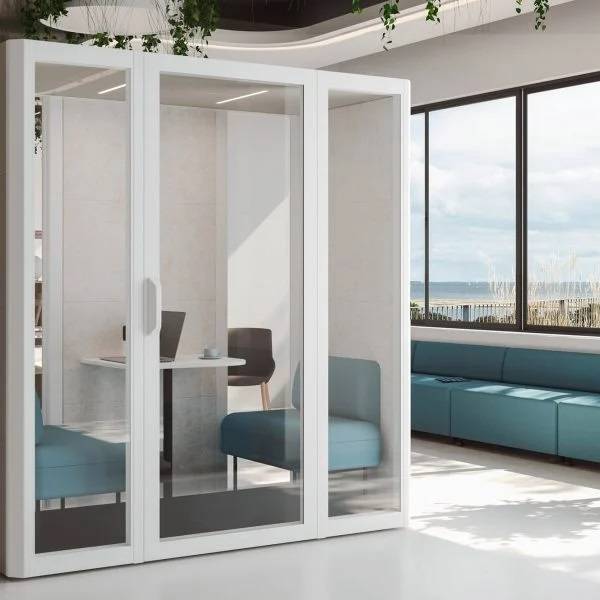 Qyos laat je ongestoord bellen en samenwerken